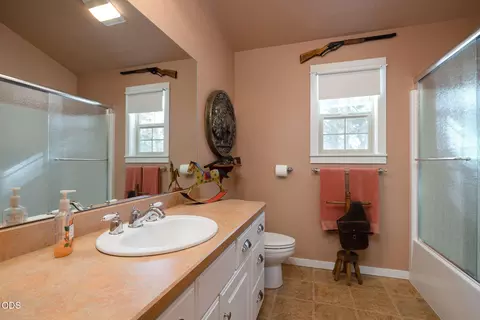 Bath - 51889 Pine Loop Dr, La Pine, OR 97739 photo 2 of 2