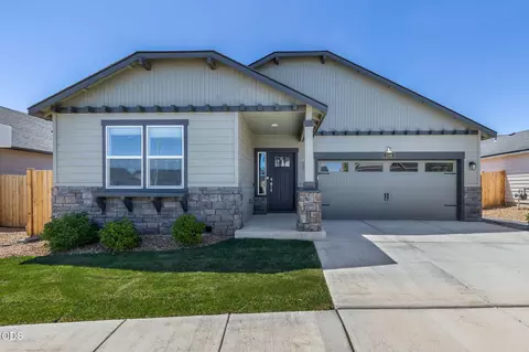 2346 NW Teak Pl NW, Redmond, OR 97756