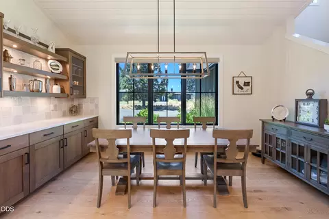 Dining - 61546 Hosmer Lake Dr, Bend, OR 97702 photo 1 of 1