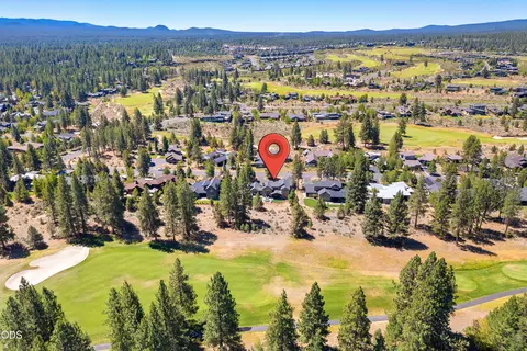 View/Area - 61546 Hosmer Lake Dr, Bend, OR 97702 photo 2 of 2