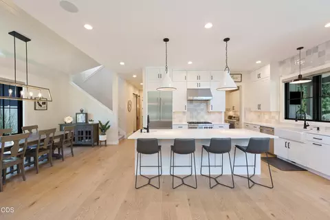 Kitchen - 61546 Hosmer Lake Dr, Bend, OR 97702 photo 1 of 9