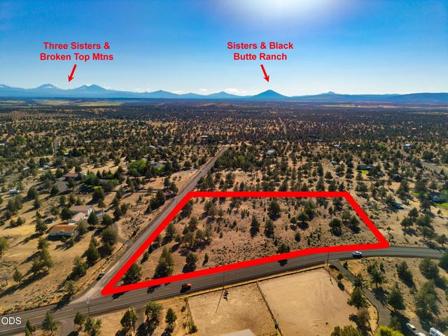 16500 SW Chinook Dr, Terrebonne, OR 97760