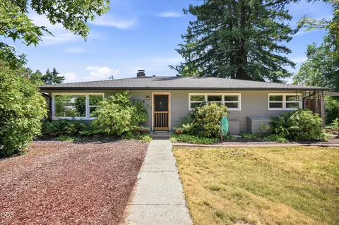 2516 Sandy Ter, Medford, OR 97504
