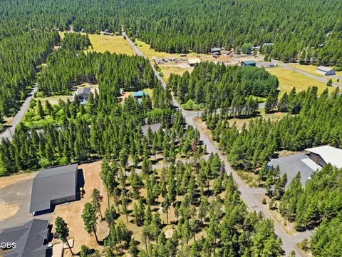 17043 Elsinore Rd, Bend, OR 97707 photo 16