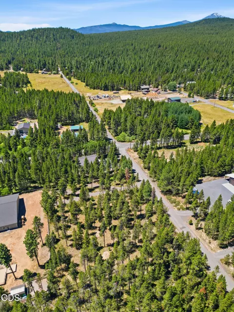 17043 Elsinore Rd, Bend, OR 97707 photo 17