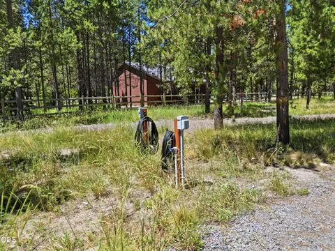 17043 Elsinore Rd, Bend, OR 97707 photo 7