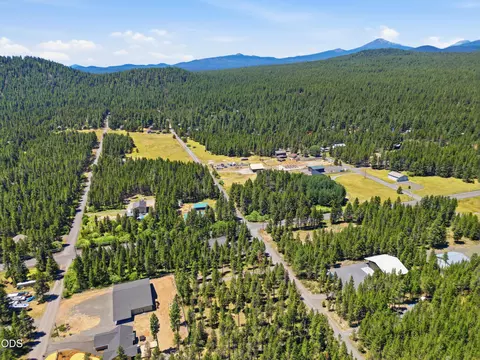17043 Elsinore Rd, Bend, OR 97707 photo 18