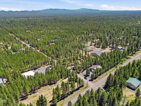 17043 Elsinore Rd, Bend, OR 97707 photo 21