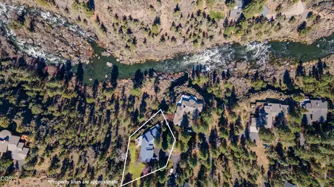 4211 NW Lower Village Rd, Bend, OR 97703