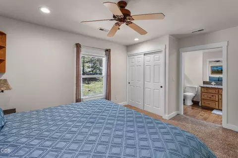 Bedroom - 56832 Besson Rd, Bend, OR 97707 photo 5 of 5