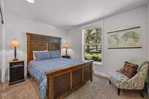 Bedroom - 56832 Besson Rd, Bend, OR 97707 photo 1 of 5