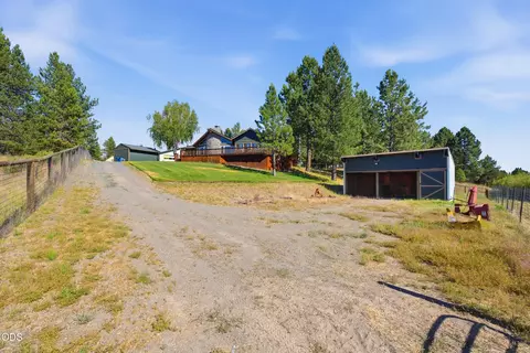 Exterior - 16760 Doe Pl, La Pine, OR 97739 photo 13 of 13
