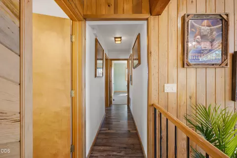 Entry Way - 16760 Doe Pl, La Pine, OR 97739 photo 5 of 5