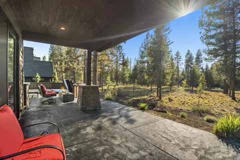 Exterior - 56604 Sunstone Loop #151, Bend, OR 97707 photo 7 of 12