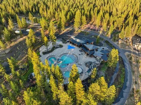 View/Area - 56604 Sunstone Loop #151, Bend, OR 97707 photo 5 of 5