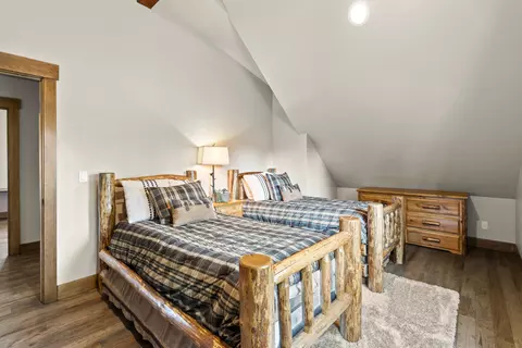 Bedroom - 56604 Sunstone Loop #151, Bend, OR 97707 photo 9 of 10