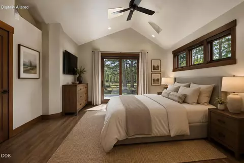 Bedroom - 56604 Sunstone Loop #151, Bend, OR 97707 photo 7 of 11