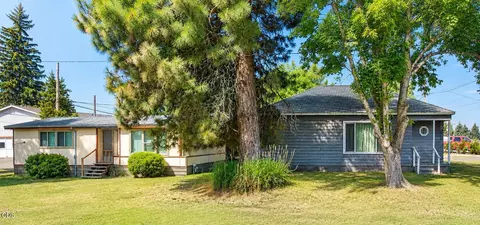 2404 Gettle St #& 2406, Klamath Falls, OR 97603