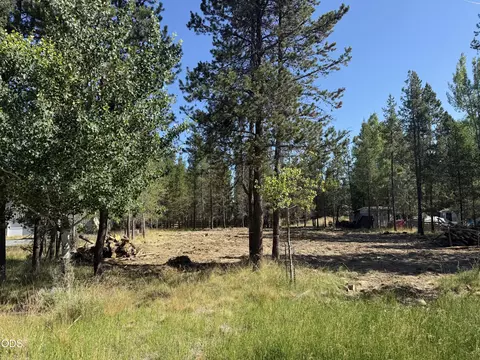 17464 Grebe Dr, Bend, OR 97707 photo 2