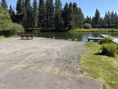 17464 Grebe Dr, Bend, OR 97707 photo 4