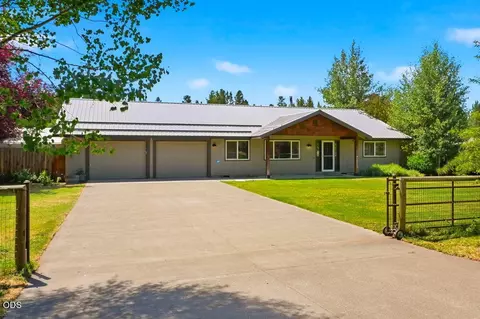 16025 Sunset Ln, La Pine, OR 97739