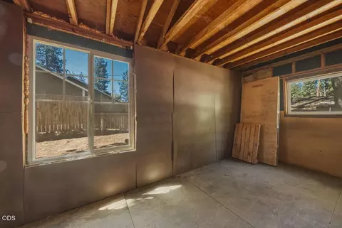Bedroom - 60282 Cree Cir, Bend, OR 97702 photo 7 of 7