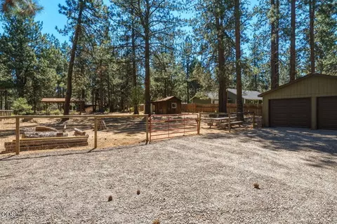 Exterior - 60282 Cree Cir, Bend, OR 97702 photo 22 of 37