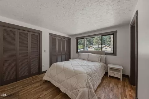 Bedroom - 60282 Cree Cir, Bend, OR 97702 photo 1 of 7