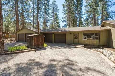 Exterior - 60282 Cree Cir, Bend, OR 97702 photo 6 of 37