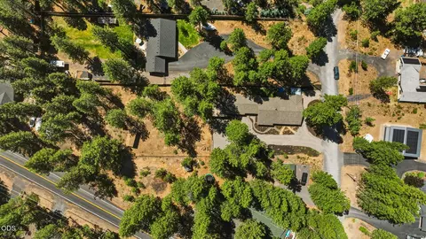 View/Area - 60282 Cree Cir, Bend, OR 97702 photo 1 of 9