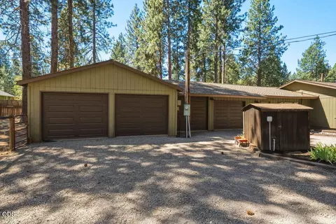 Exterior - 60282 Cree Cir, Bend, OR 97702 photo 10 of 37