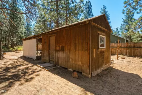 Exterior - 60282 Cree Cir, Bend, OR 97702 photo 28 of 37