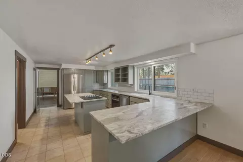 Kitchen - 60282 Cree Cir, Bend, OR 97702 photo 1 of 7