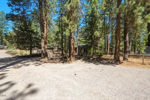 Exterior - 60282 Cree Cir, Bend, OR 97702 photo 21 of 37