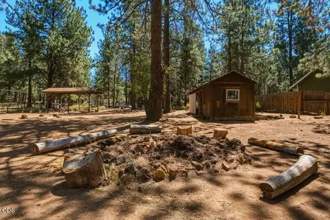 Exterior - 60282 Cree Cir, Bend, OR 97702 photo 24 of 37