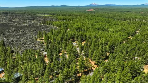 View/Area - 60282 Cree Cir, Bend, OR 97702 photo 6 of 9