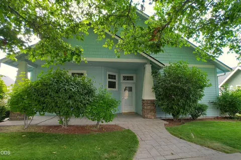 977 NE Hudspeth Ln, Prineville, OR 97754