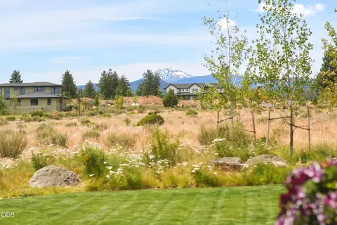 Exterior - 62313 Mcclain Dr, Bend, OR 97703 photo 14 of 17
