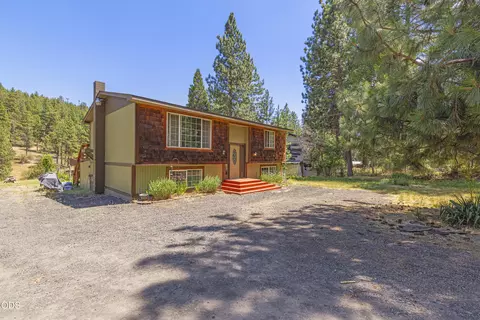8511 Mclaughlin Ln, Klamath Falls, OR 97601
