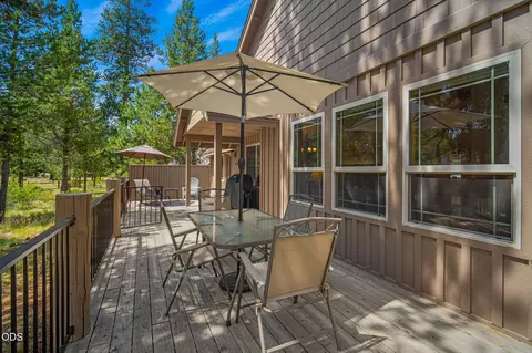 Exterior - 57641 Splitrock Ln #2, Sunriver, OR 97707 photo 6 of 11