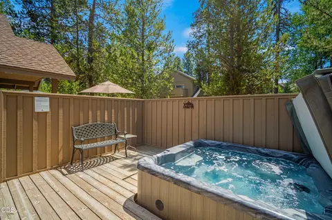 Exterior - 57641 Splitrock Ln #2, Sunriver, OR 97707 photo 8 of 11