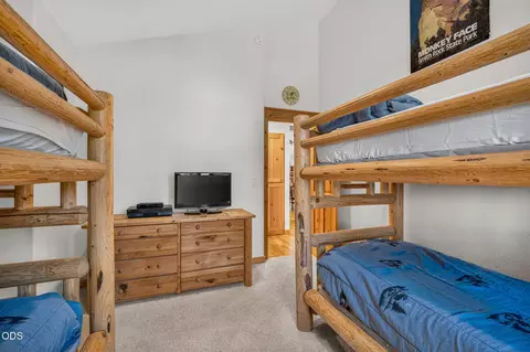 Bedroom - 57641 Splitrock Ln #2, Sunriver, OR 97707 photo 7 of 7