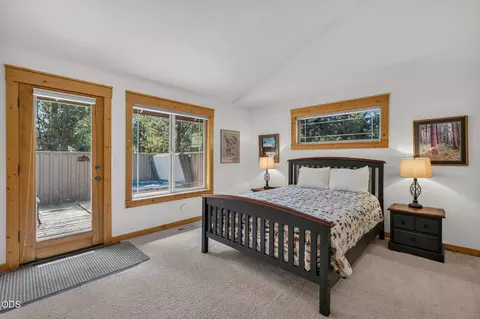 Bedroom - 57641 Splitrock Ln #2, Sunriver, OR 97707 photo 4 of 7