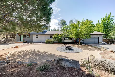 Exterior - 21035 Clairaway Ave, Bend, OR 97702 photo 2 of 15
