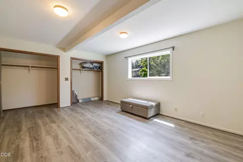 Bedroom - 21035 Clairaway Ave, Bend, OR 97702 photo 6 of 8