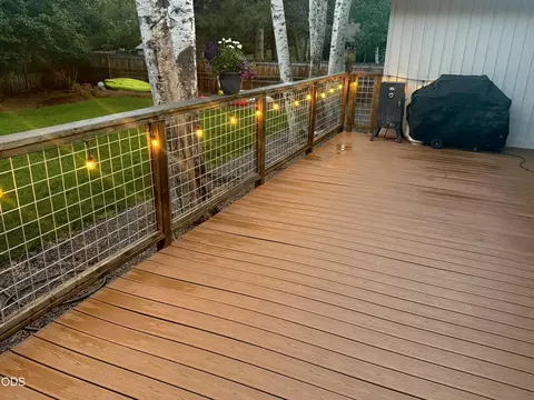Exterior - 21035 Clairaway Ave, Bend, OR 97702 photo 14 of 15
