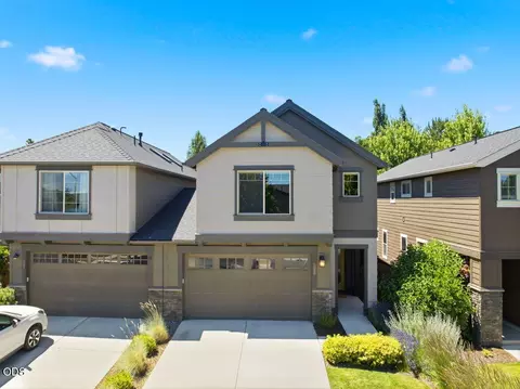 63195 Black Powder Ln, Bend, OR 97701