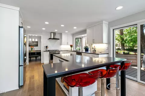 Kitchen - 60643 Thunderbird Ct, Bend, OR 97702 photo 3 of 3