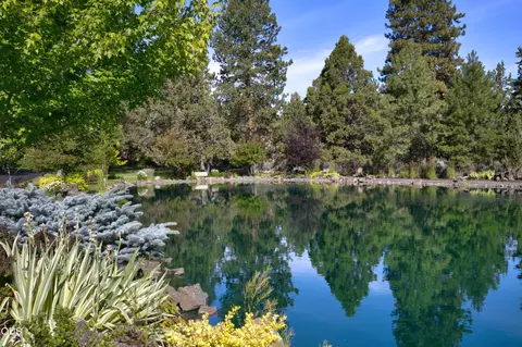 View/Area - 60643 Thunderbird Ct, Bend, OR 97702 photo 4 of 4