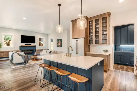 Kitchen - 1931 NW Fields St, Bend, OR 97703 photo 1 of 10